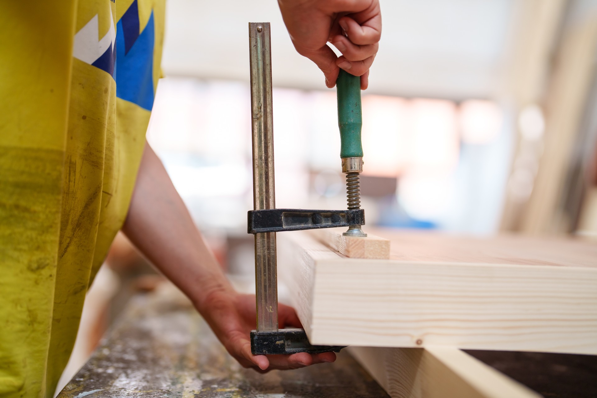 Clamping the wood